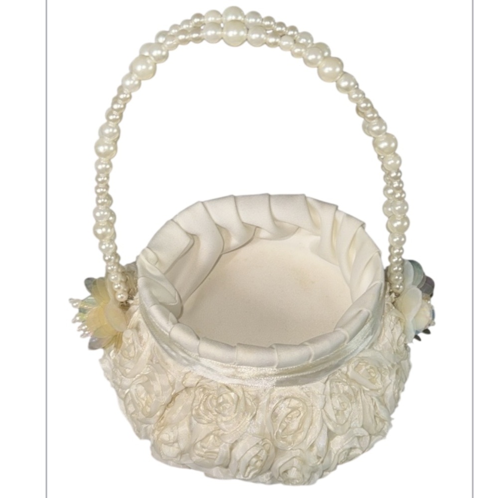 DOUBLE PEARL HANDLED FLOWER GIRL BASKET, ROSETTE FABRIC BASE CREAM/LIGHT BEIGE